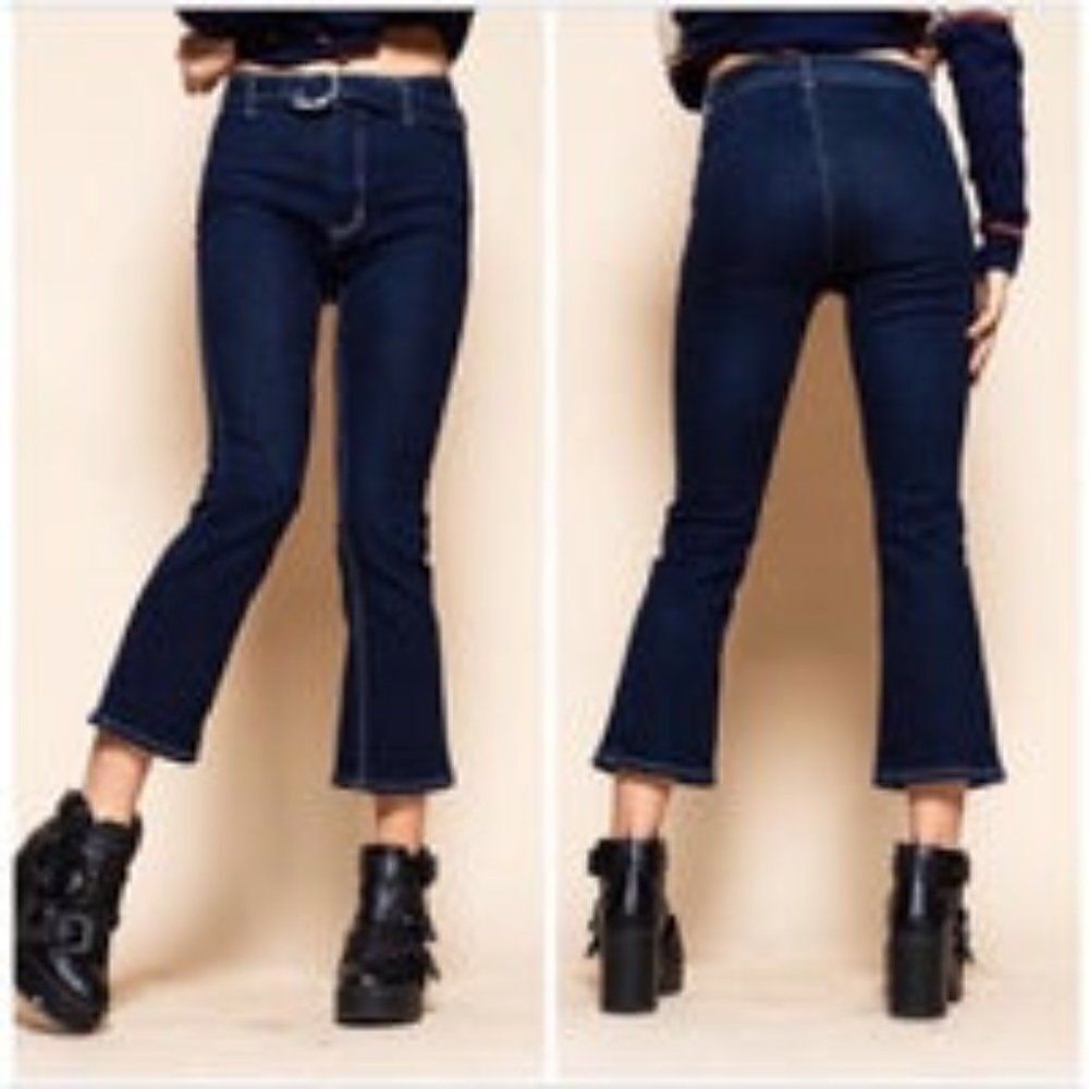 BDG Urban Outfitters High Rise Crop Kick Flare Belted Jeans Size 29